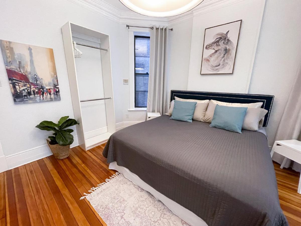 Perfect Wrigleyville Stay Chicago Exterior photo
