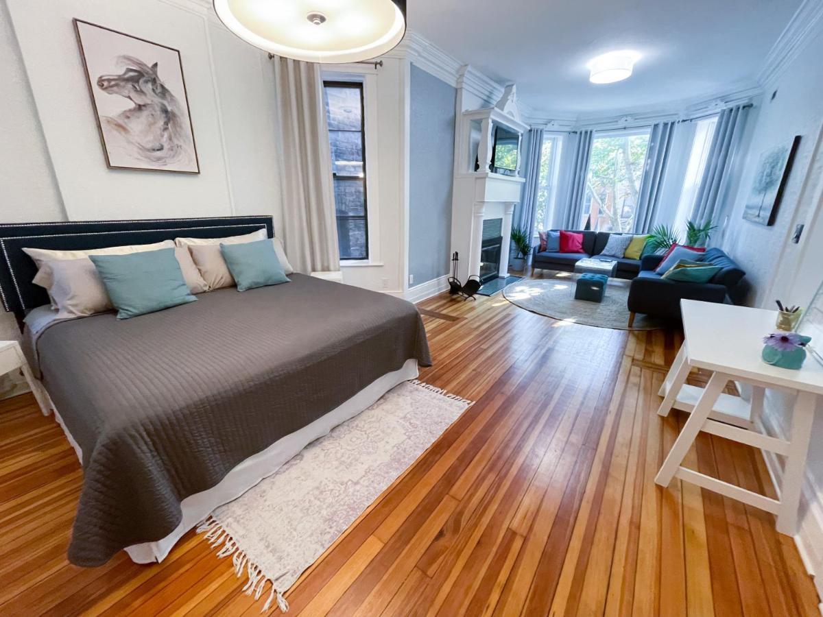 Perfect Wrigleyville Stay Chicago Exterior photo